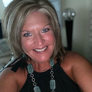 Meet your Posher, Tera